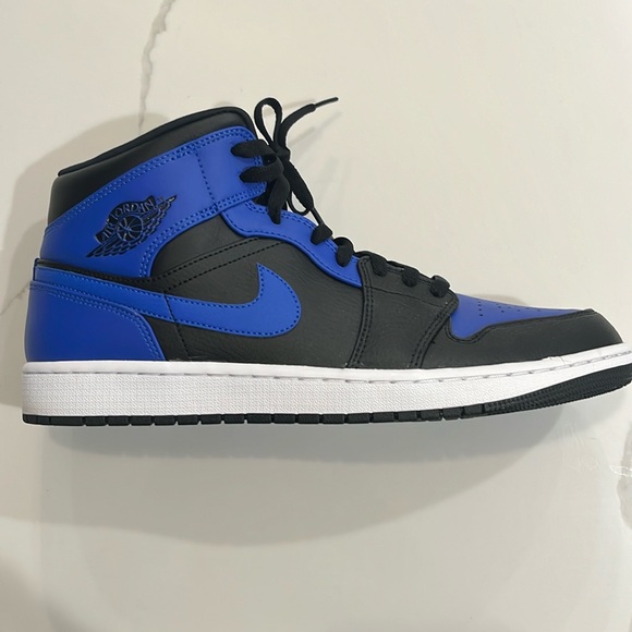 Men’s Air Jordan 1 Mid Black/ Hyper Royal-White, size 12.5 - Picture 1 of 8